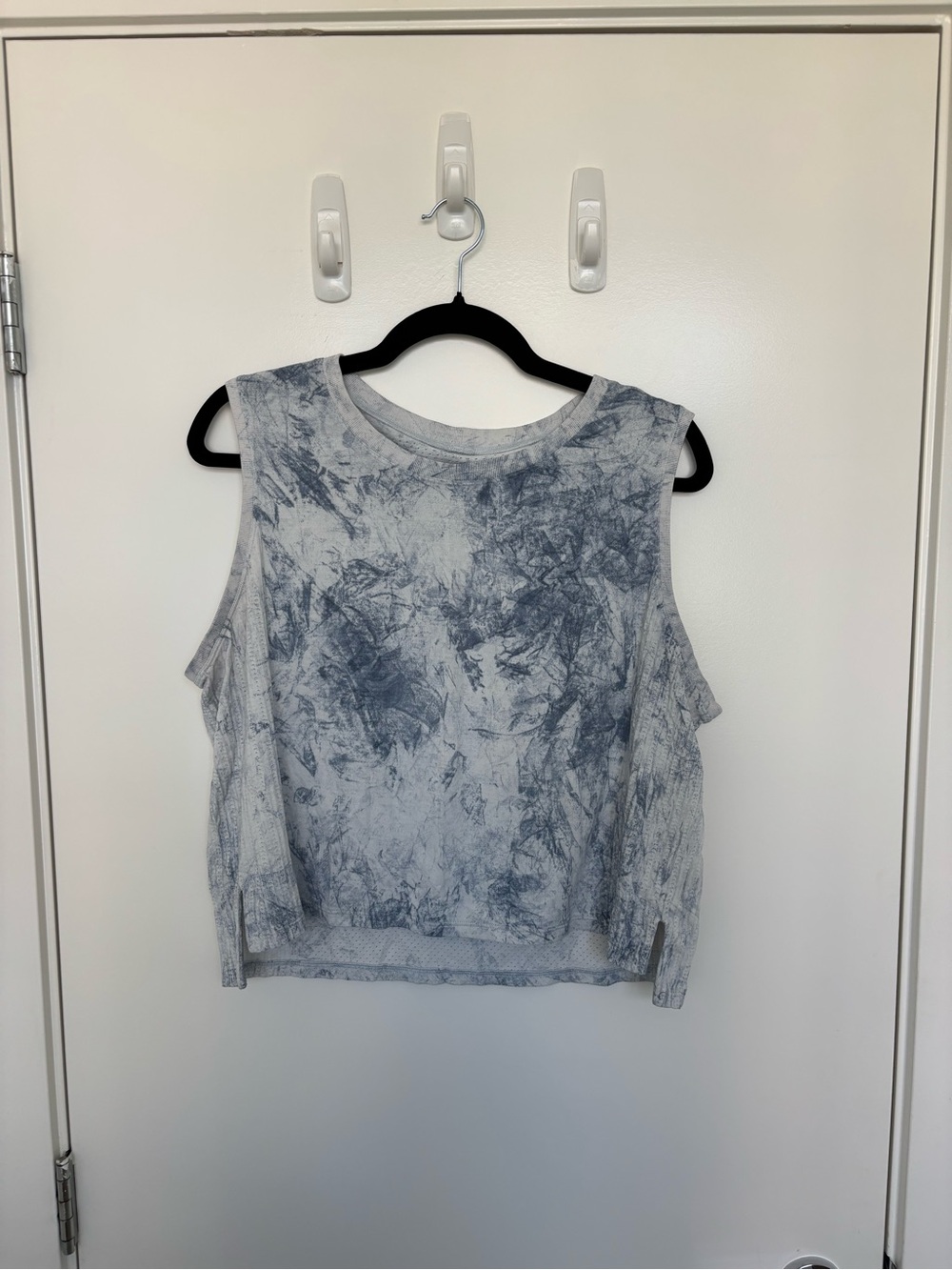 Lululemon dip-dye workout crop tank size 12